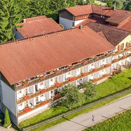 Landhotel Tannenhof-3